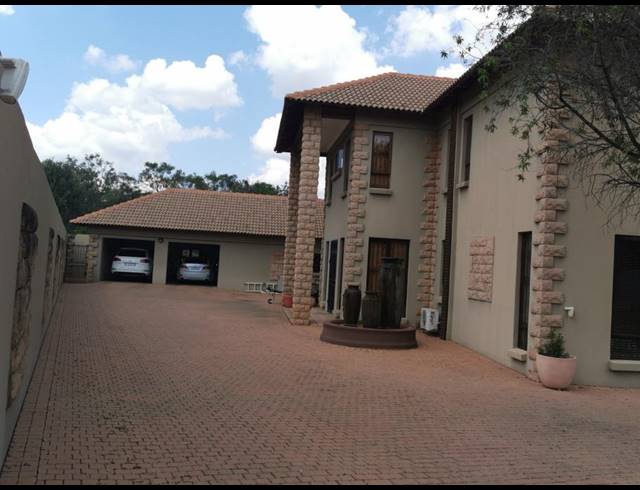 4 BEDROOM HOUSE SOLD IN SABLE HILLS